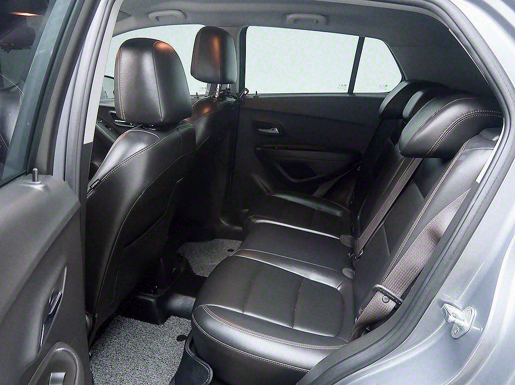 [쉐보레] 더뉴트랙스 가솔린 1.4 LT 코어 - 이미지 12