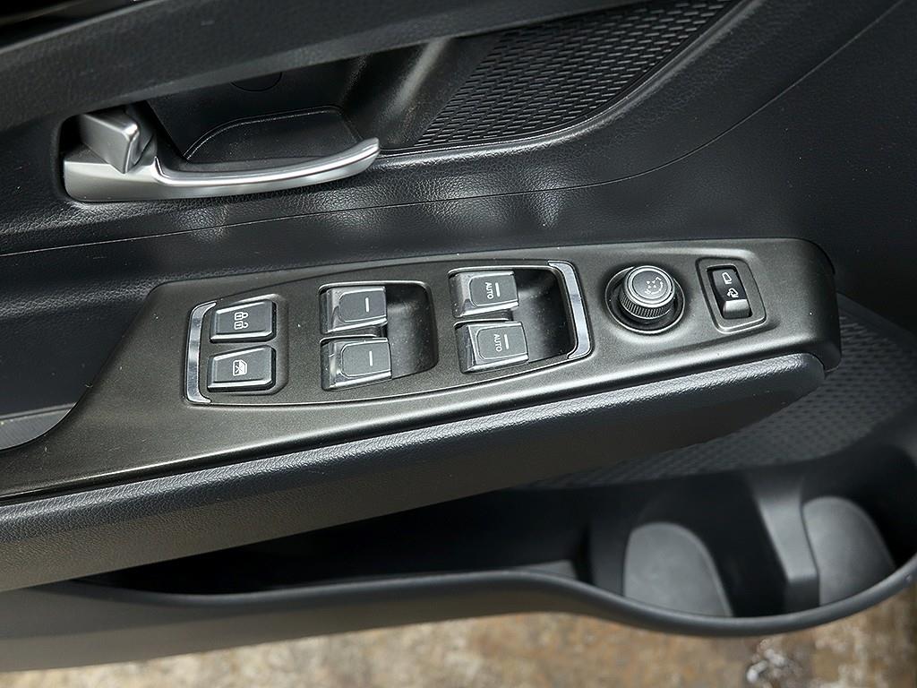 KG모빌리티(쌍용) 뷰티풀코란도 2WD 가솔린 1.5 R-플러스        (5인승) - 이미지 16