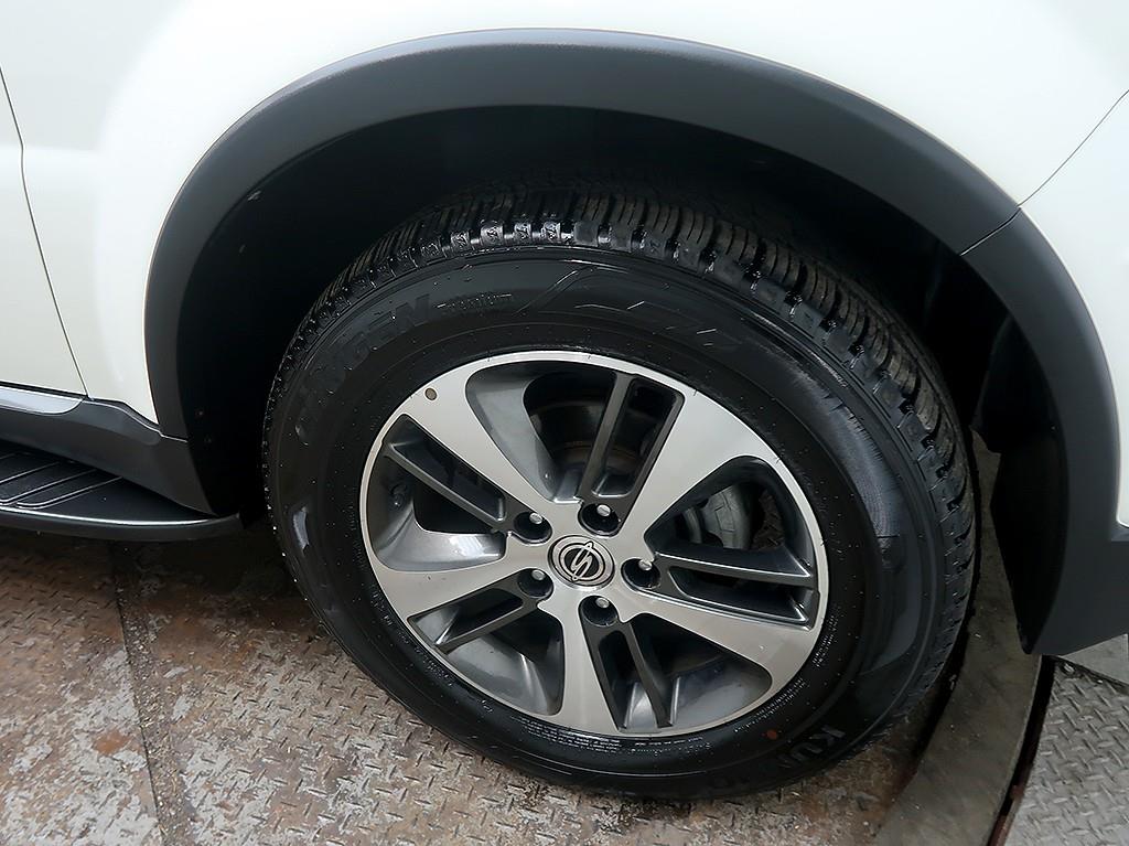 [KG모빌리티(쌍용) ] 렉스턴W 2.2 4WD RX7 럭셔리       (5인승) - 이미지 8