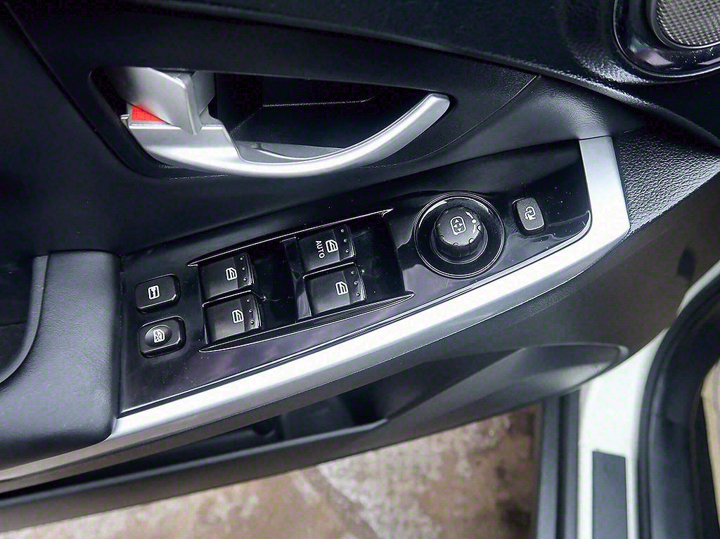 [KG모빌리티(쌍용) ] 뉴코란도C 2WD 2.0 RX 고급형       (5인승) - 이미지 13