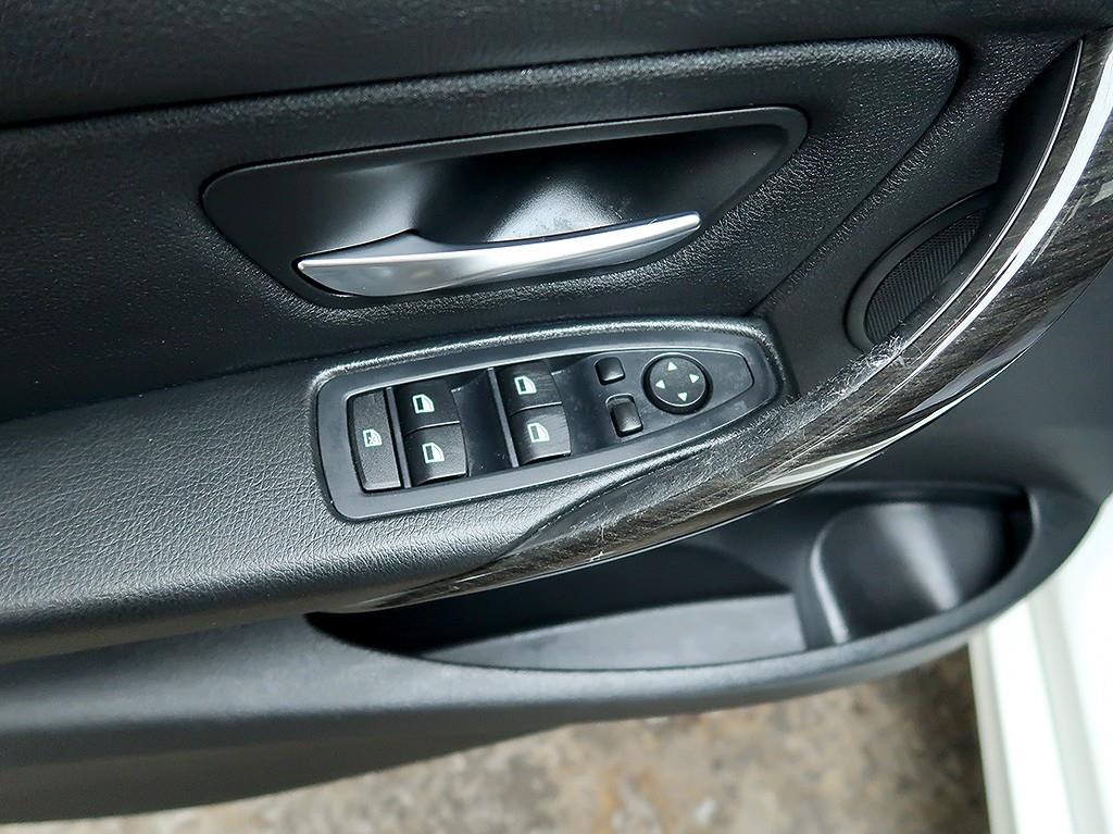 [BMW] 3시리즈 (F30) 320d - 이미지 15