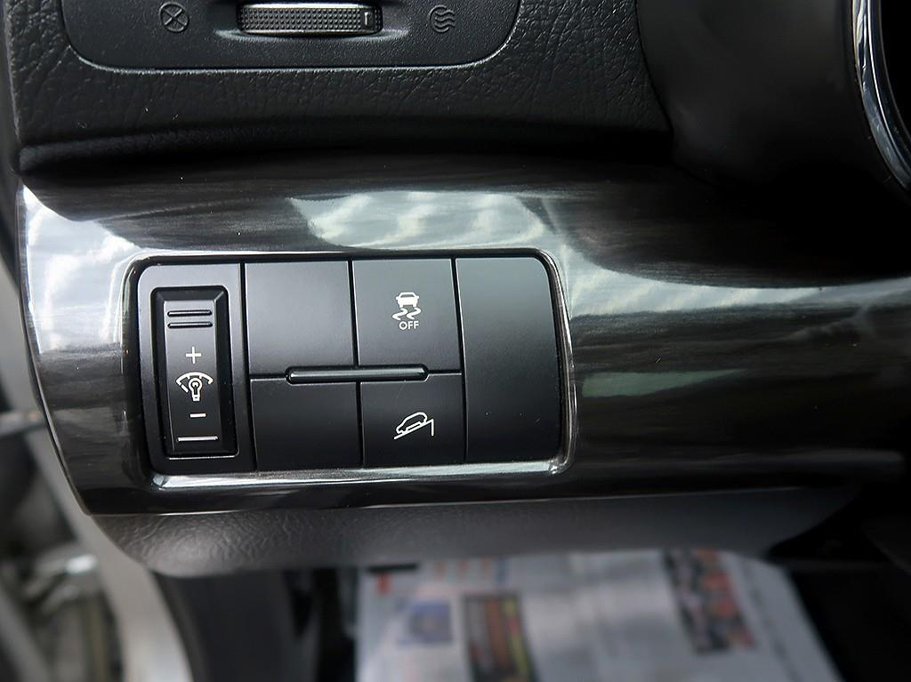 [기아] 쏘렌토 R 디젤 2WD 2.2 TLX 최고급형 - 이미지 14