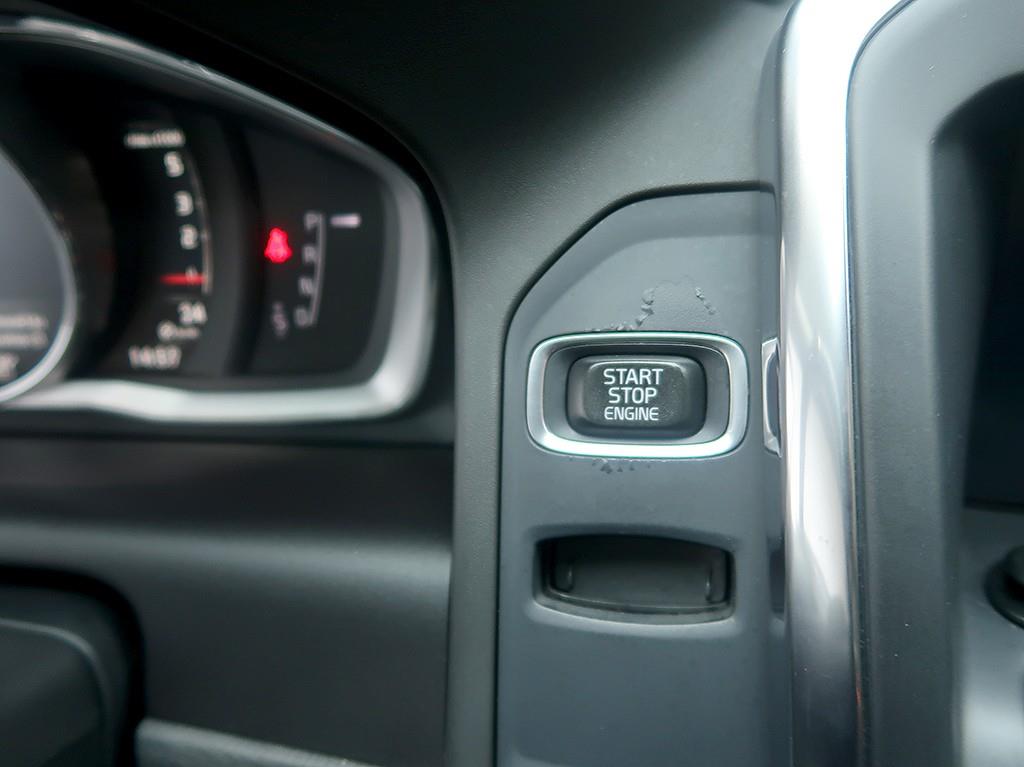 [볼보] XC60 D3 - 이미지 18