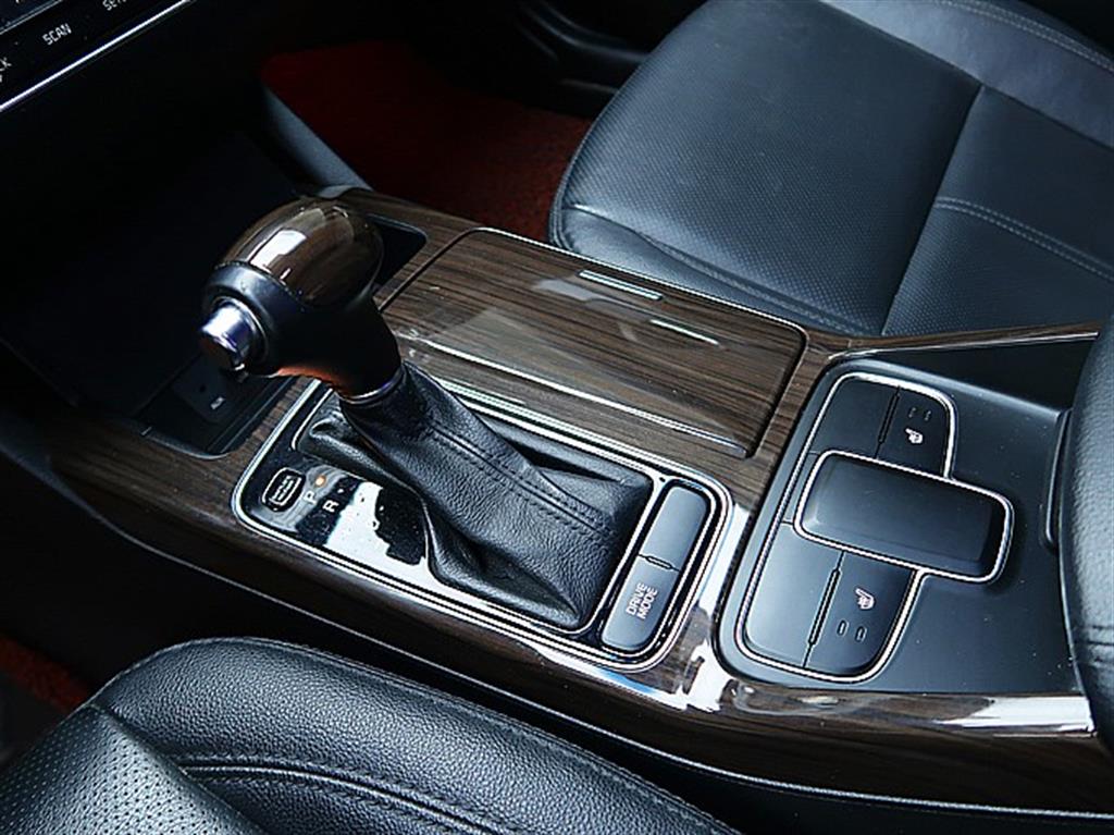 [기아] 더 뉴 K7 LPI 3.0 럭셔리 - 이미지 10