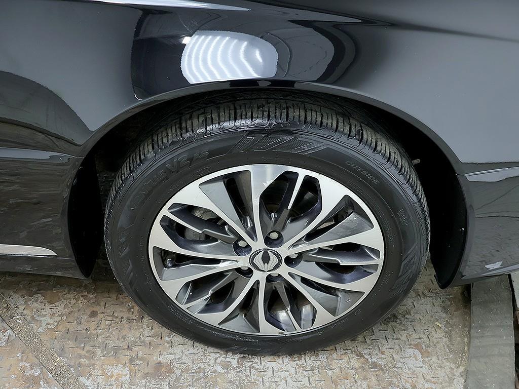 [KG모빌리티(쌍용) ] 체어맨H 뉴클래식 500S 최고급형 - 이미지 8