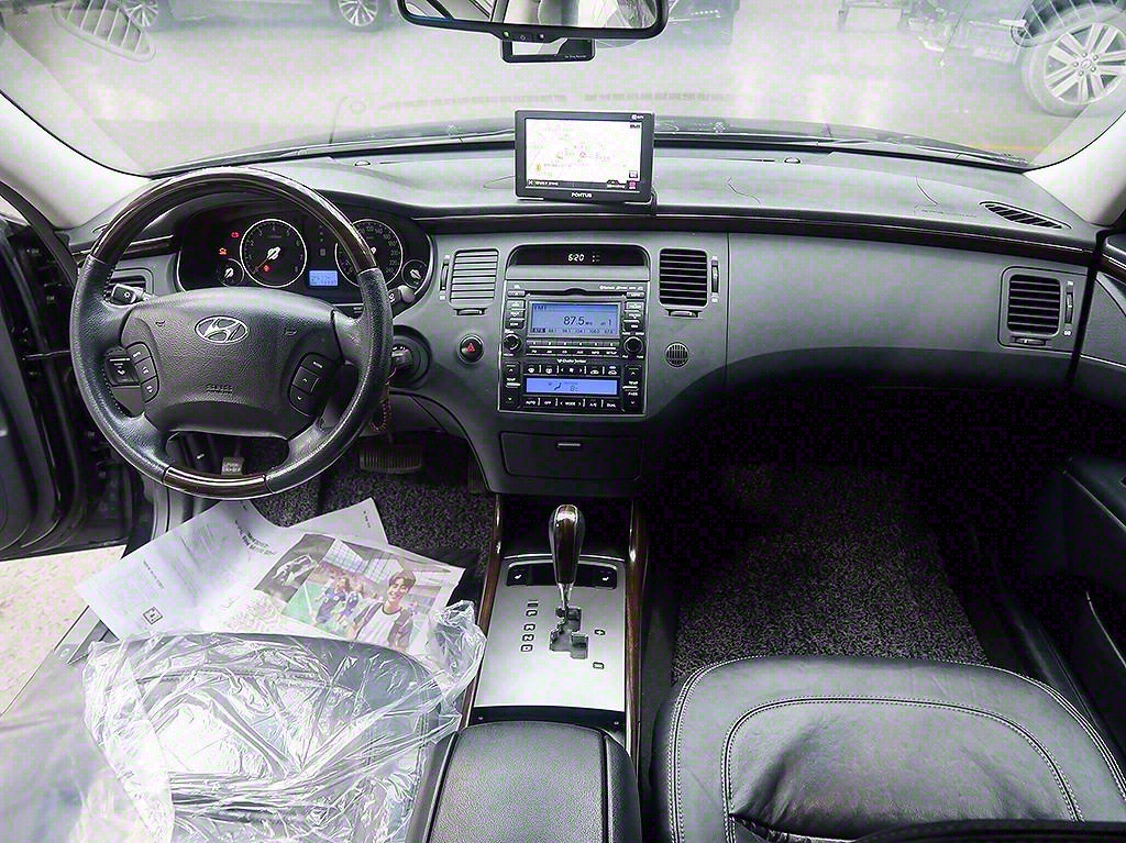 [현대] 더 럭셔리 그랜저 Q270 LUXURY 기본형       (5인승) - 이미지 5