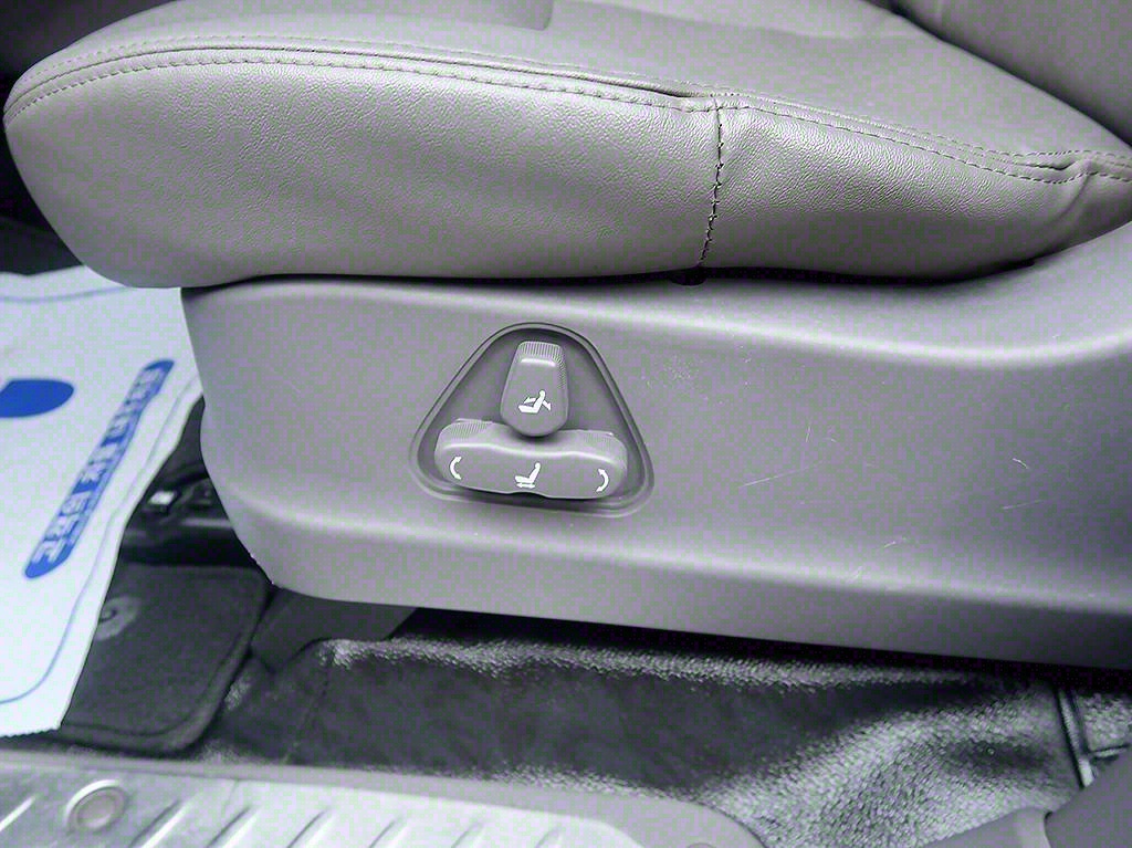 [KG모빌리티(쌍용) ] 코란도투리스모 4WD TX 9인승       (9인승) - 이미지 14