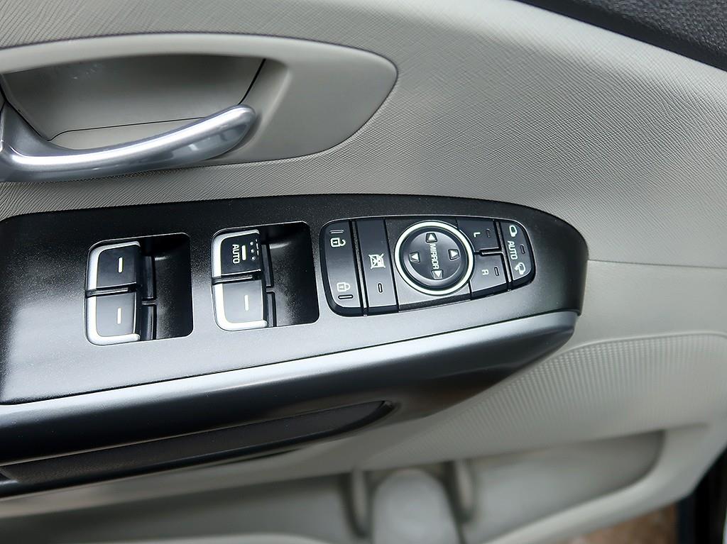 [기아] 올 뉴 카니발 디젤 9인승 럭셔리 - 이미지 14