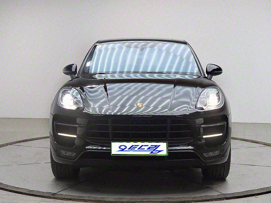 [포르쉐] 마칸 가솔린 3.6 터보 - 이미지 2