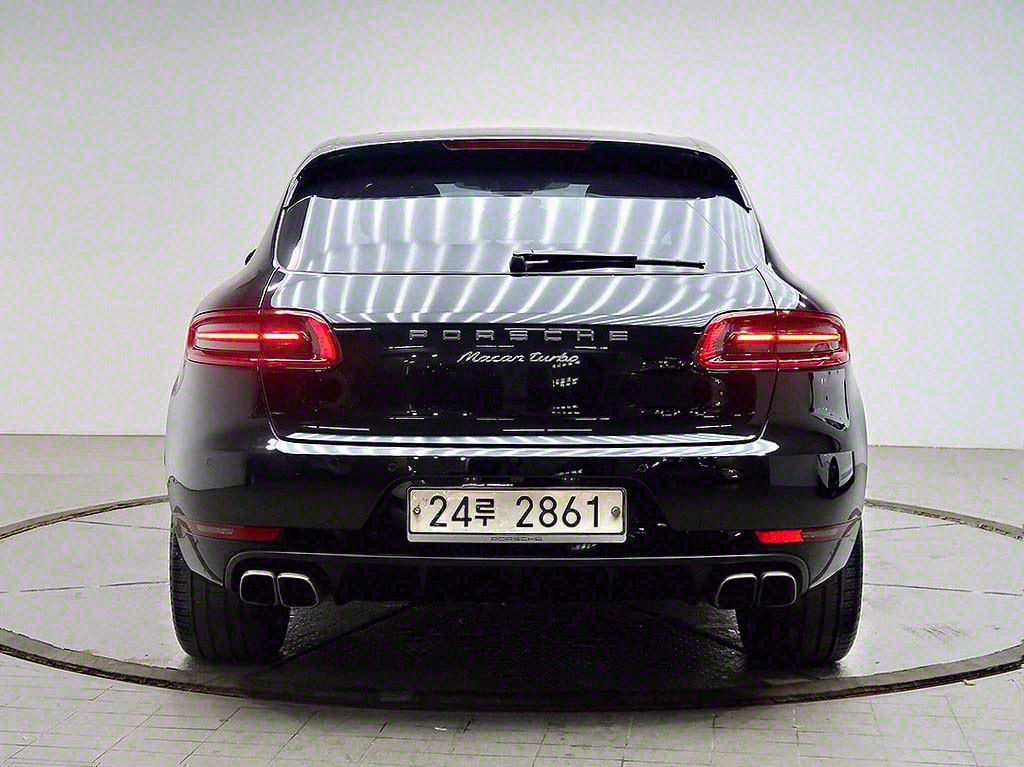 [포르쉐] 마칸 가솔린 3.6 터보 - 이미지 3