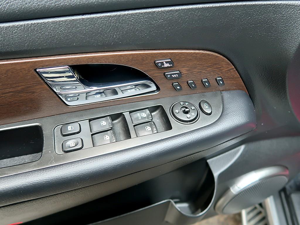 [KG모빌리티(쌍용) ] 렉스턴W 2.0  4WD 노블레스 - 이미지 16