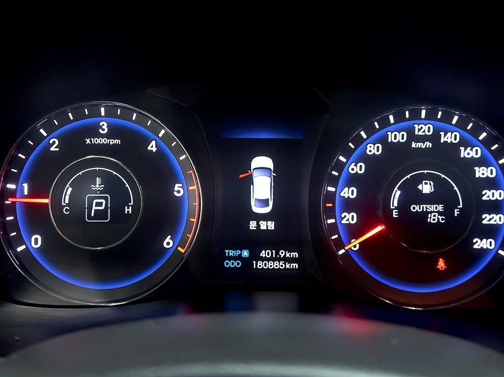 [현대] i40Saloon 1.7 VGT PREMIUM - 이미지 6