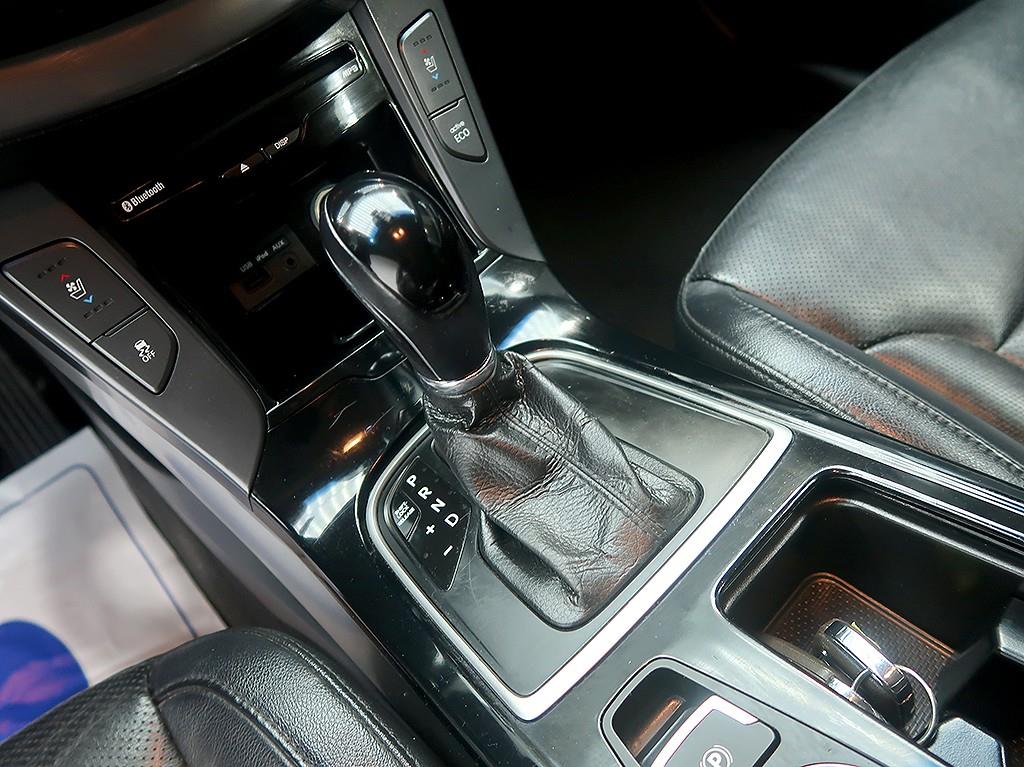 [현대] i40Saloon 1.7 VGT PREMIUM - 이미지 10