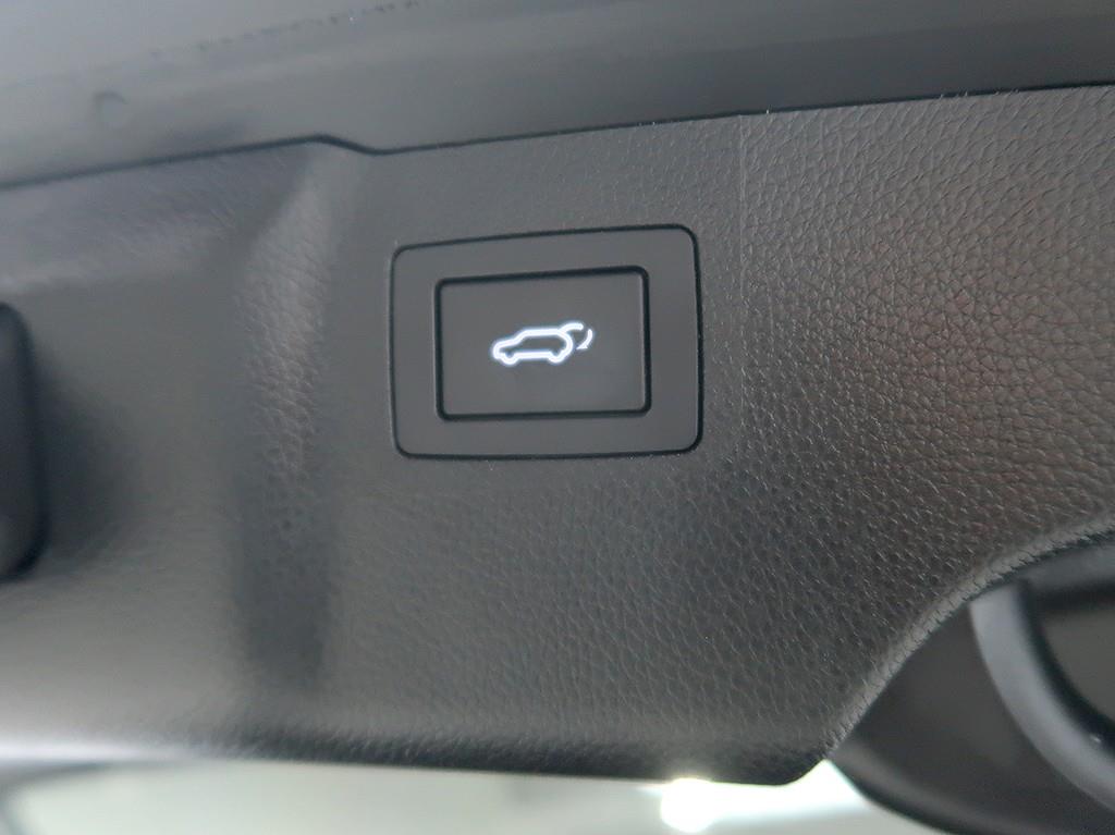 [현대] 맥스크루즈 R2.2 2WD 익스클루시브 - 이미지 17