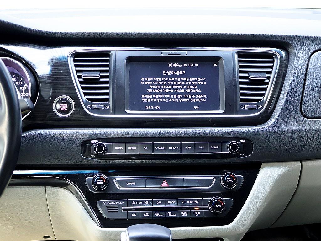 [기아] 더 뉴 카니발 디젤 9인승 노블레스 스페셜 - 이미지 9