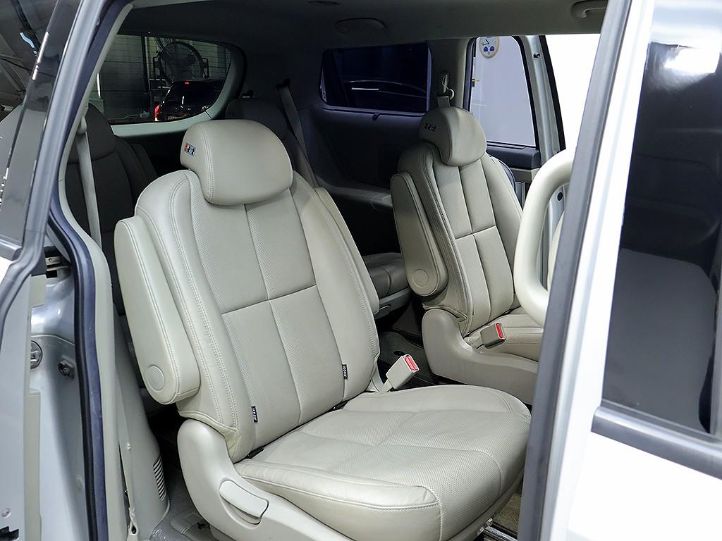 [기아] 더 뉴 카니발 디젤 9인승 노블레스 스페셜 - 이미지 12