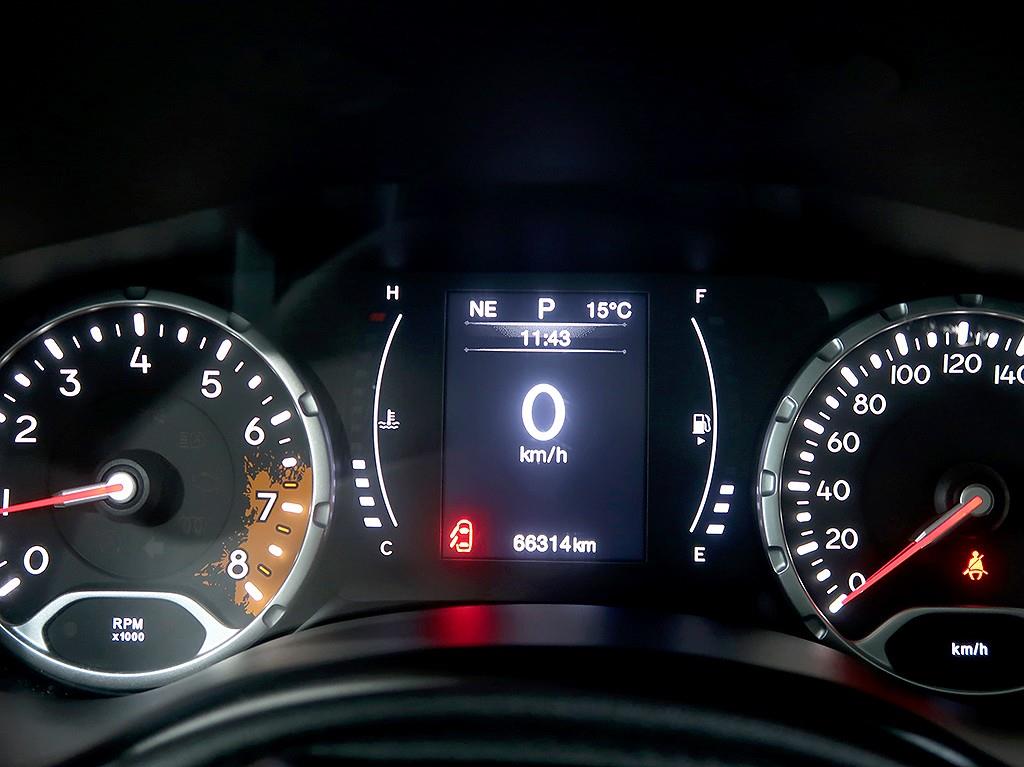 [지프] 레니게이드 2.4 론지튜드 하이 - 이미지 6