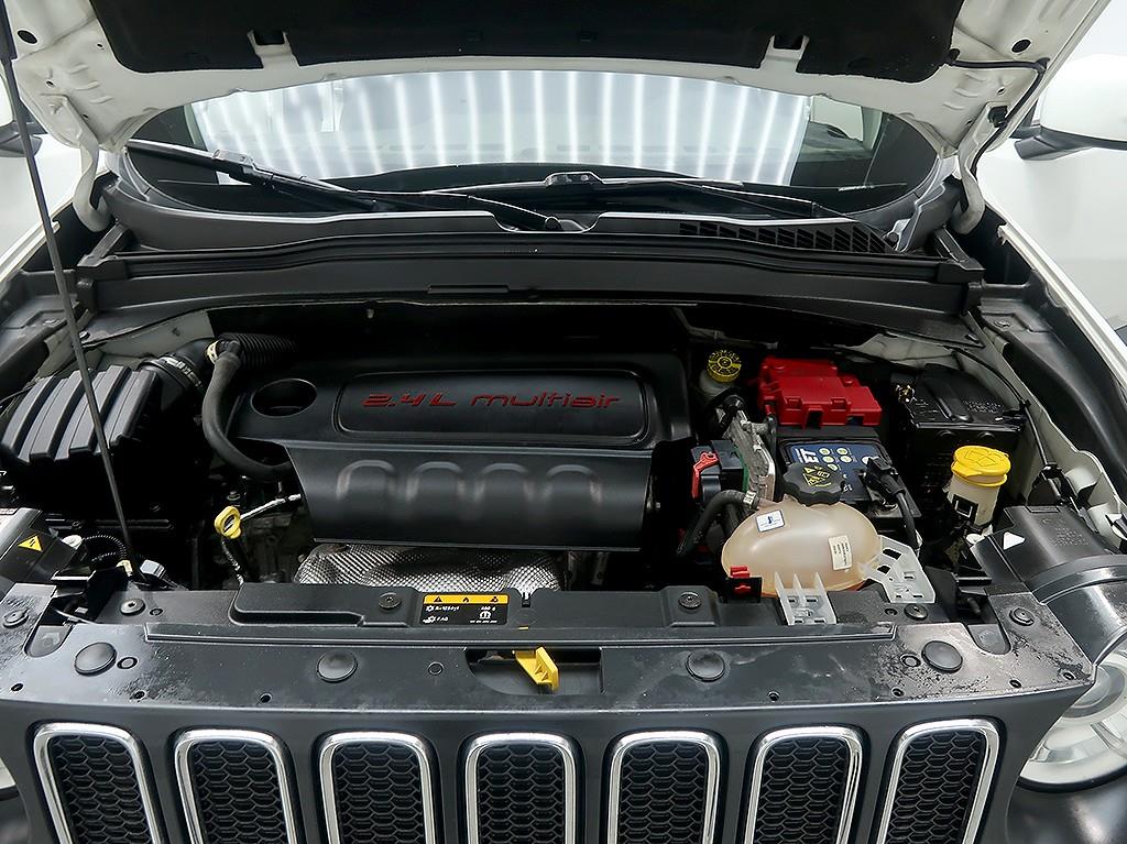 [지프] 레니게이드 2.4 론지튜드 하이 - 이미지 7