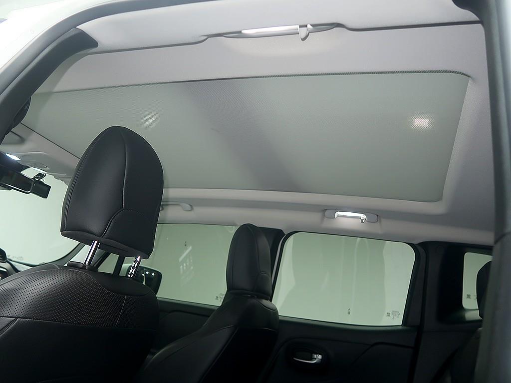 [지프] 레니게이드 2.4 론지튜드 하이 - 이미지 17