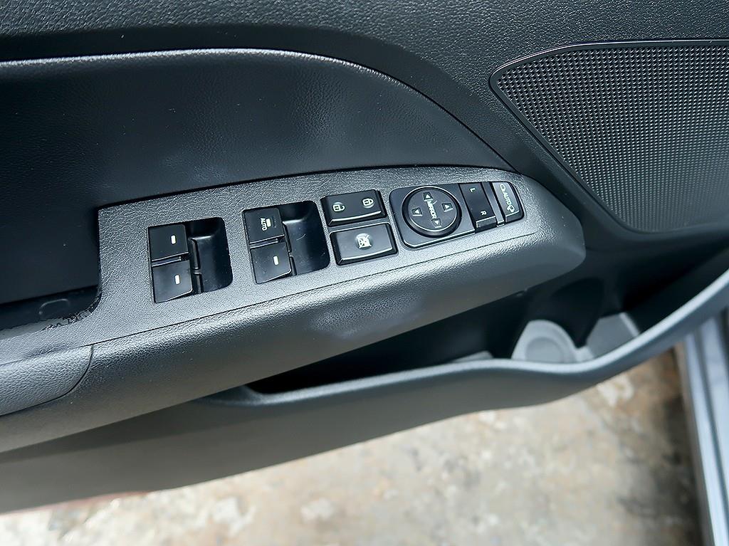 [현대] 아반떼 AD 1.6 e-VGT 프리미엄 - 이미지 12