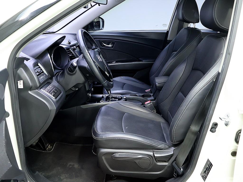 [KG모빌리티(쌍용) ] 티볼리 디젤 4WD 1.6 LX - 이미지 11