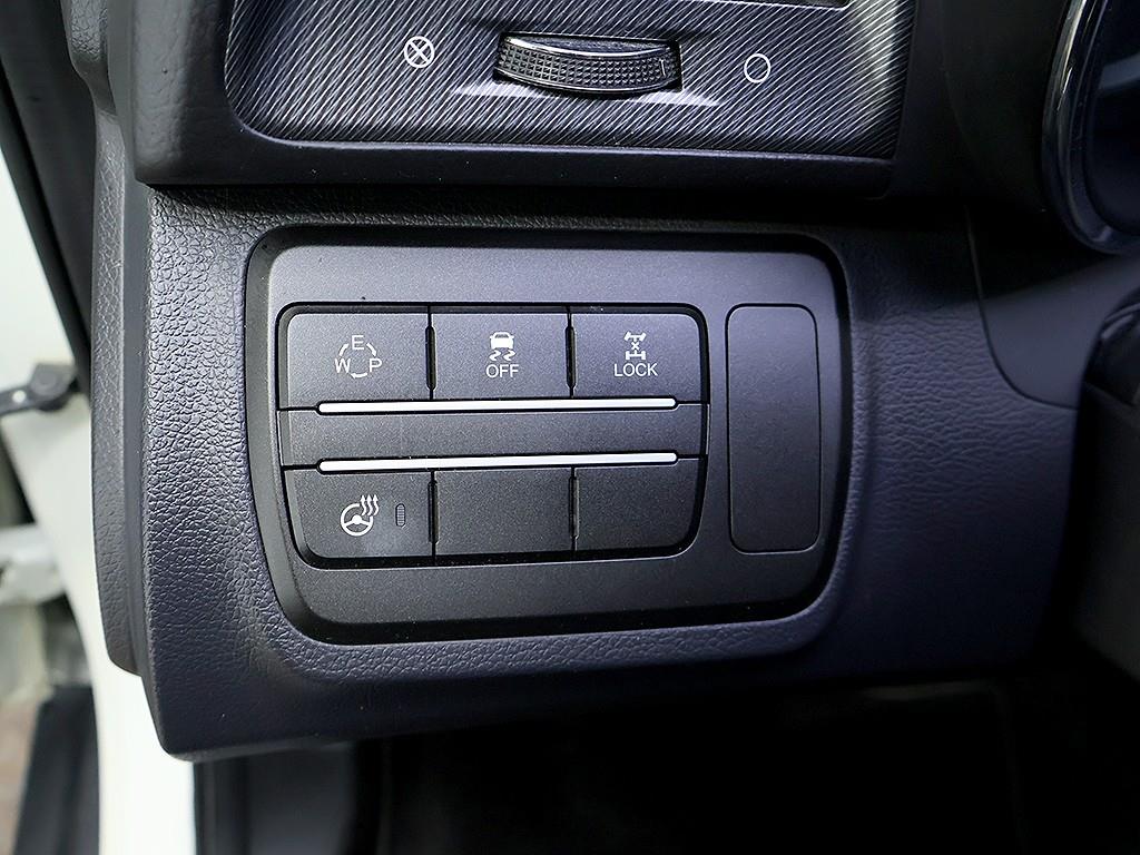 [KG모빌리티(쌍용) ] 티볼리 디젤 4WD 1.6 LX - 이미지 17