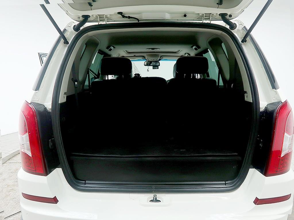 [KG모빌리티(쌍용) ] 렉스턴W 2.0  4WD 노블레스        (7인승) - 이미지 15