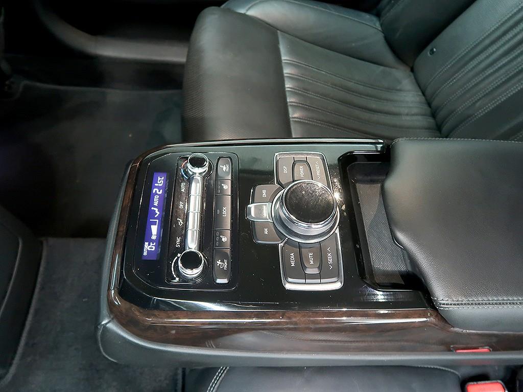 [제네시스] EQ900 3.8 GDI AWD 프리미엄 럭셔리       (5인승) - 이미지 18