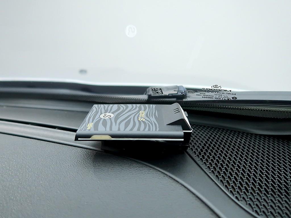 [지프] 레니게이드 2.0 디젤 리미티드 AWD        (5인승) - 이미지 14