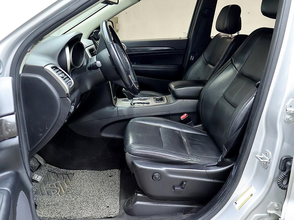 [지프] 그랜드 체로키 3.0 디젤 라레도 - 이미지 11