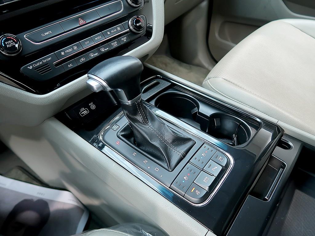 [기아] 올 뉴 카니발 디젤 11인승 프레스티지 - 이미지 10