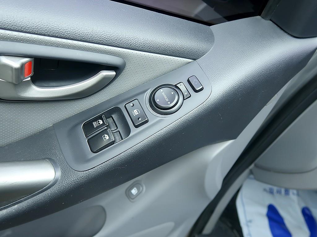 [현대] 그랜드 스타렉스 12인승 왜건 CVX 럭셔리       (12인승) - 이미지 14