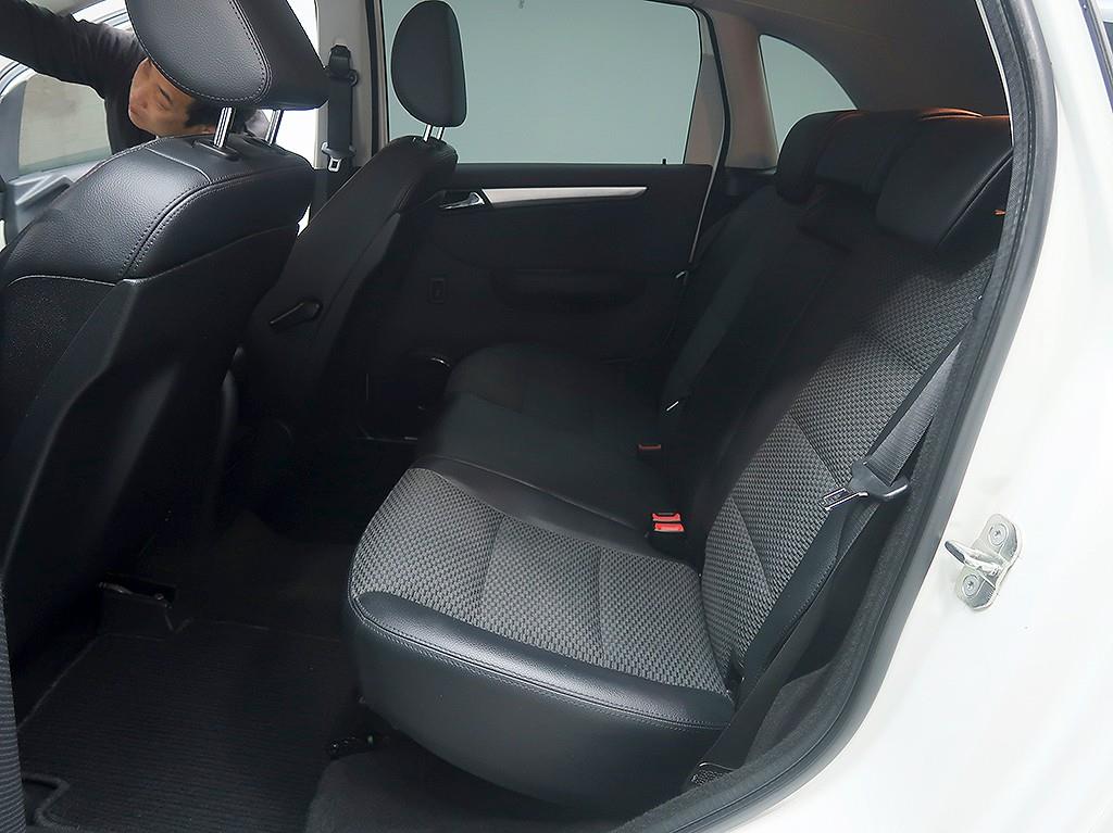 [벤츠] B클래스 (MY B) B200 - 이미지 12