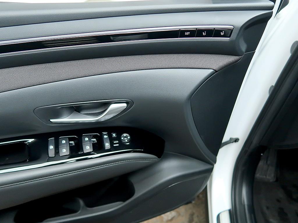 [현대] 투싼 하이브리드(NX4) 2WD 인스퍼레이션 - 이미지 15