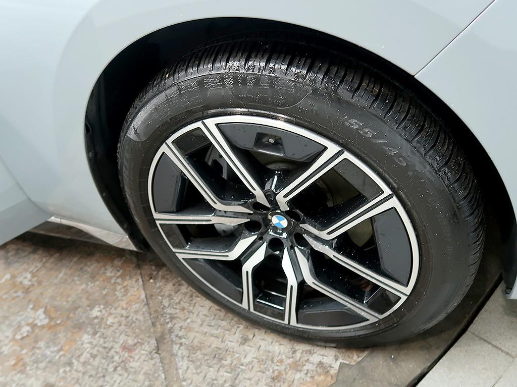 [BMW] 7시리즈 (G70) 740i sDrive M 스포츠 - 이미지 7