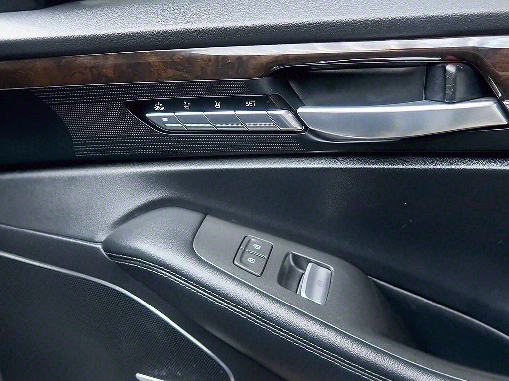 [제네시스] EQ900 3.3 T-GDI 럭셔리       (5인승) - 이미지 15