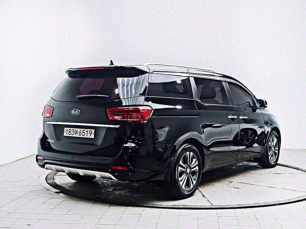 [기아] 더 뉴 카니발 디젤 9인승 럭셔리 - 이미지 4