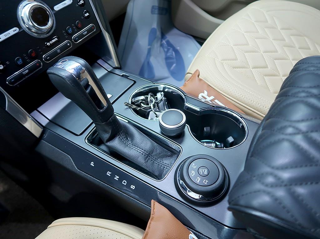 [포드] 익스플로러 2.3 에코부스트 리미티드 4WD        (7인승) - 이미지 10