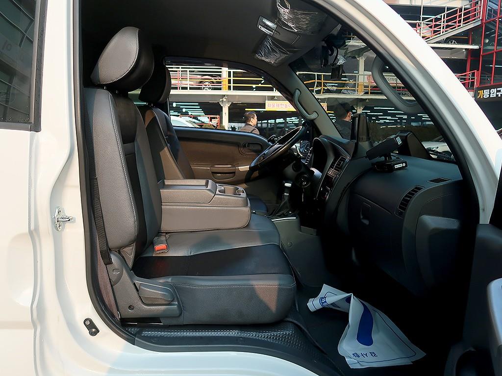 [소형화물] [하이냉동탑]더뉴봉고3 1.0톤/킹캡/초장축/플러스형/(듀얼컴프) L라이트       (3인승 /1톤) - 이미지 19