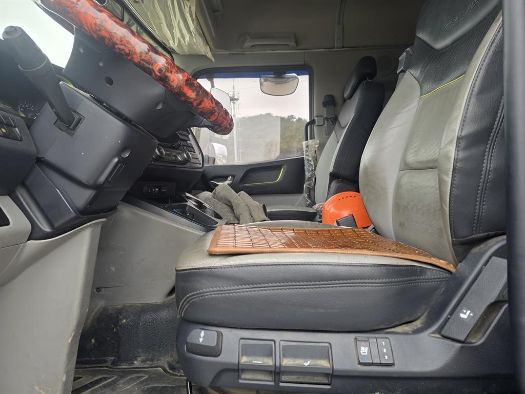 현대 파비스 8.5톤 프레스티지 극초장축 플러스