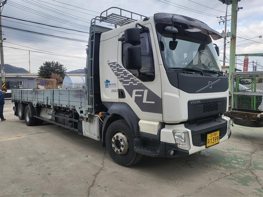 한국쓰리축 카고 4.5톤 - 이미지 2