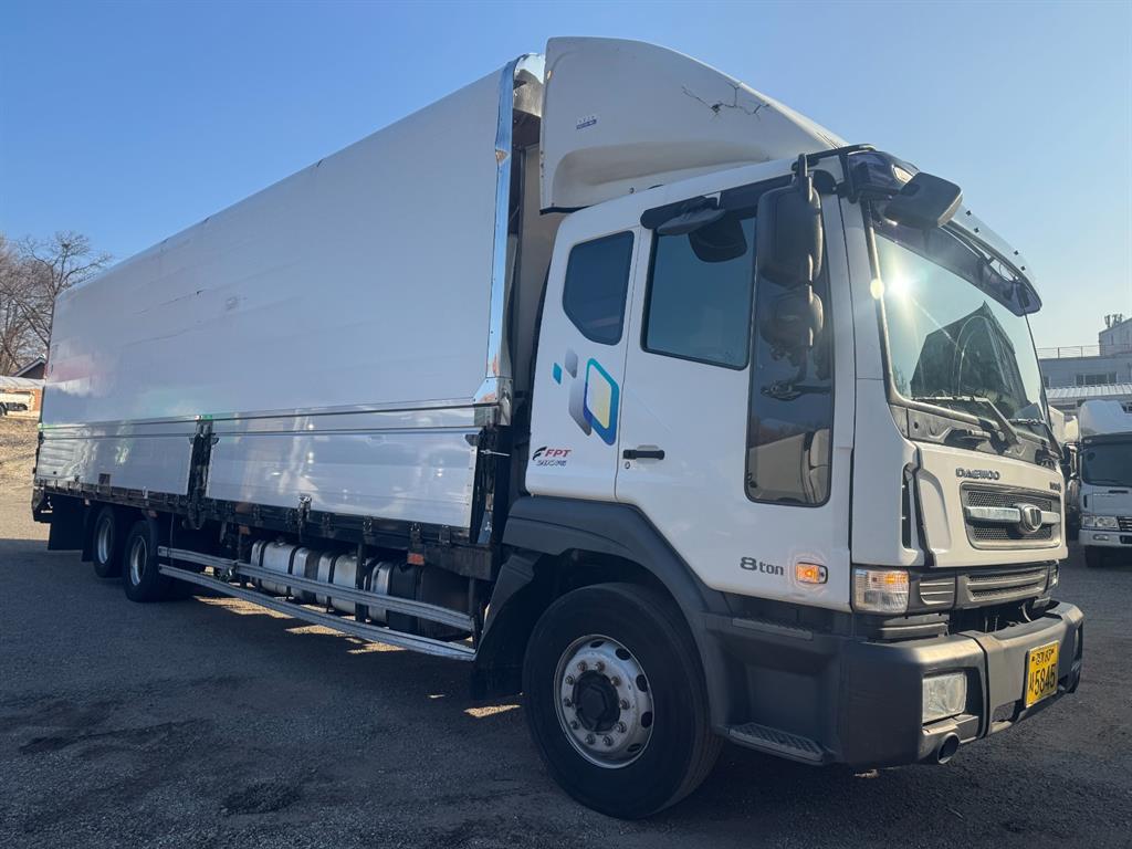 타타대우 노부스 윙바디 - 이미지 3