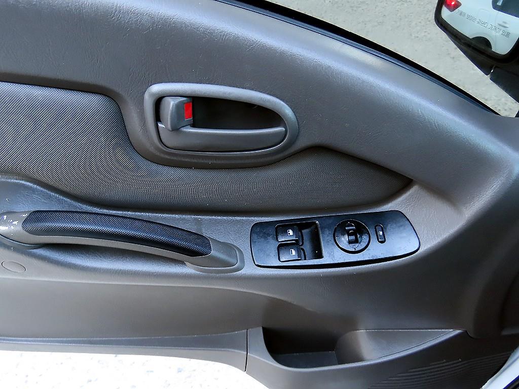 현대 포터II 하이내장탑차 LPG 슈퍼캡 - 이미지 10