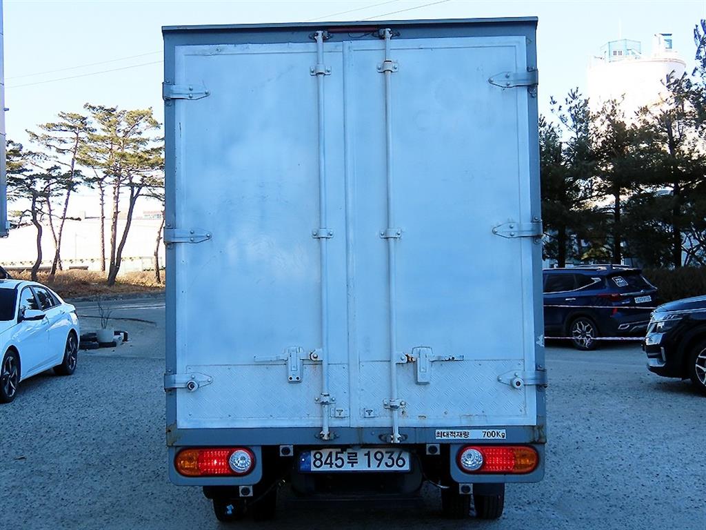 현대 포터II 하이내장탑차 LPG 슈퍼캡 - 이미지 12