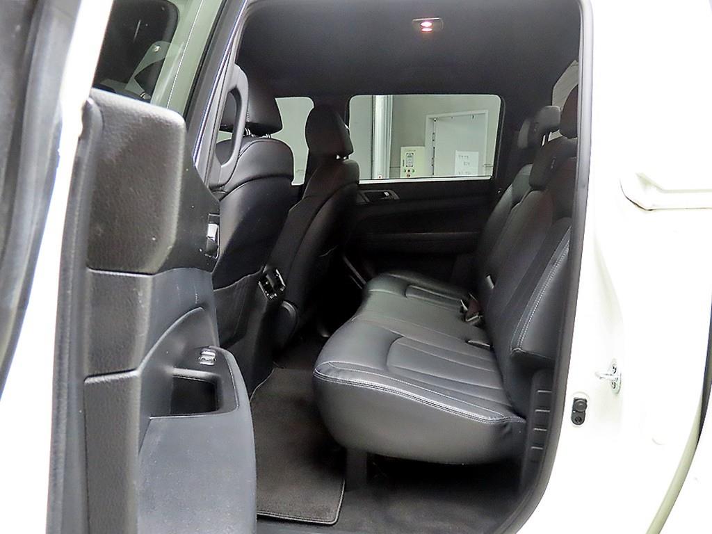 KG모빌리티(쌍용) 더 뉴렉스턴 스포츠 칸 2.2 4WD 프레스티지 - 이미지 7