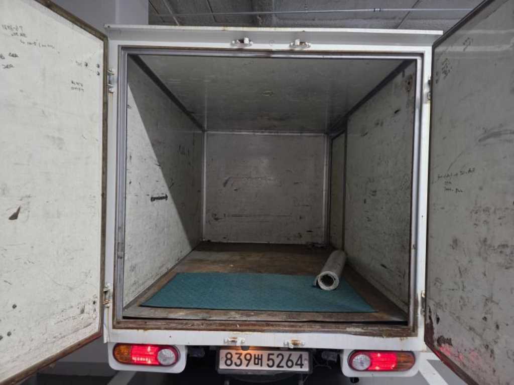 현대 포터II 내장탑차 슈퍼캡 - 이미지 11