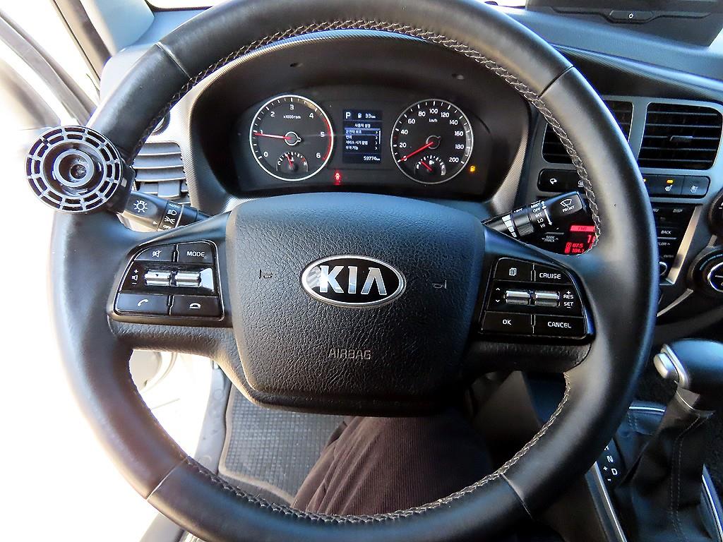 기아 더 뉴봉고Ⅲ화물 내장탑차 플러스형 - 이미지 3