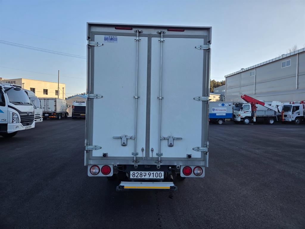 한국쓰리축 카고 1.1톤 롱바디 - 이미지 8