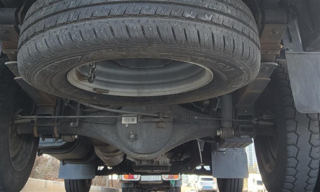 기아 봉고Ⅲ화물 내장탑차 1톤 킹캡 - 이미지 2