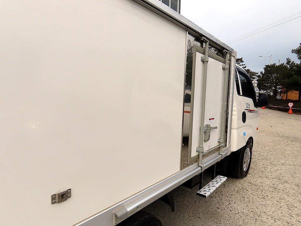 기아 더 뉴봉고Ⅲ화물 냉동탑차 LPI 저상형 - 이미지 18